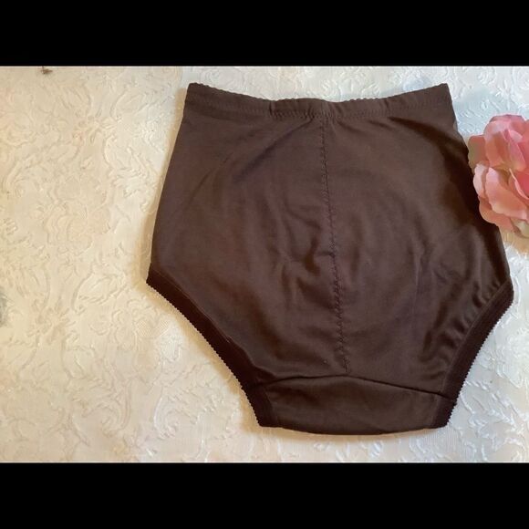 Lacy assorted embroidery design print panties L - Picture 5 of 9